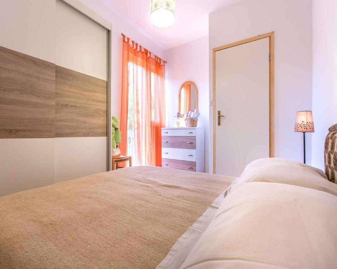 Apartment In Vrbnik/Insel Krk 36873 Eksteriør bilde