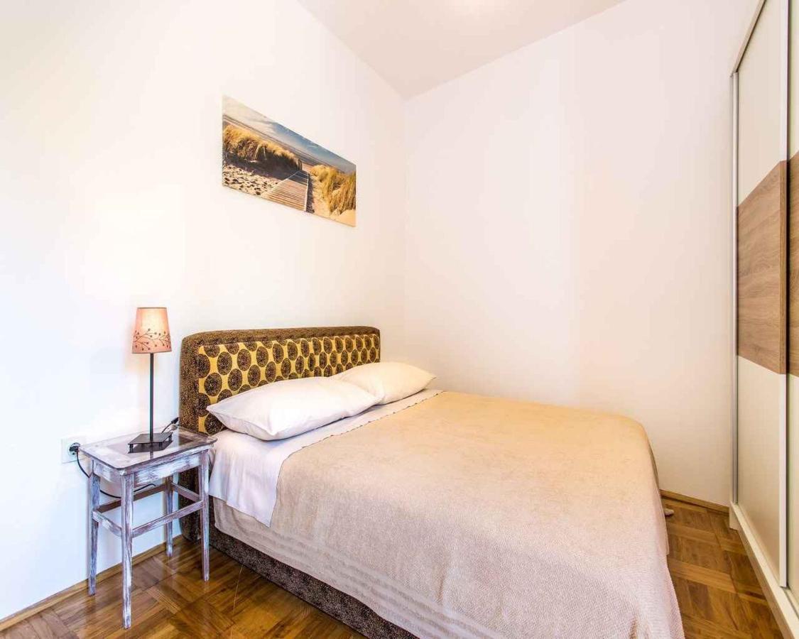 Apartment In Vrbnik/Insel Krk 36873 Eksteriør bilde